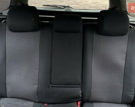 Чорний Фольксваген Пассат, об'ємом двигуна 1.6 л та пробігом 280 тис. км за 5450 $, фото 12 на Automoto.ua