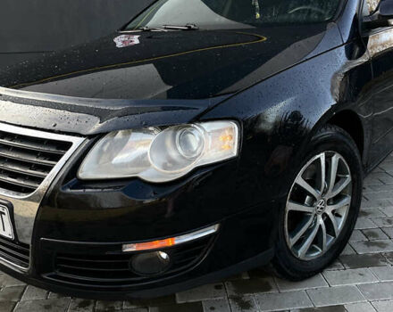 Черный Фольксваген Пассат, объемом двигателя 1.9 л и пробегом 252 тыс. км за 5450 $, фото 5 на Automoto.ua