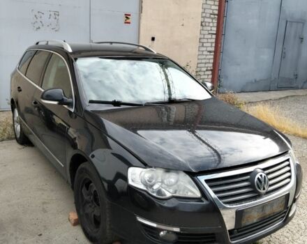 Чорний Фольксваген Пассат, об'ємом двигуна 2 л та пробігом 220 тис. км за 4000 $, фото 4 на Automoto.ua