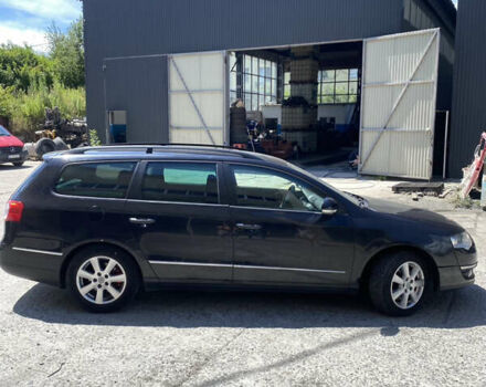 Черный Фольксваген Пассат, объемом двигателя 1.97 л и пробегом 270 тыс. км за 6200 $, фото 12 на Automoto.ua