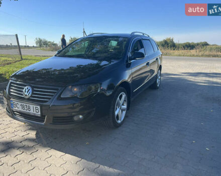 Черный Фольксваген Пассат, объемом двигателя 1.97 л и пробегом 300 тыс. км за 5999 $, фото 2 на Automoto.ua