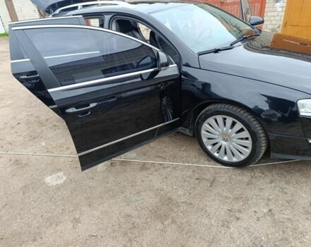 Черный Фольксваген Пассат, объемом двигателя 2 л и пробегом 300 тыс. км за 6799 $, фото 1 на Automoto.ua