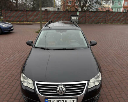 Чорний Фольксваген Пассат, об'ємом двигуна 2 л та пробігом 370 тис. км за 8100 $, фото 20 на Automoto.ua