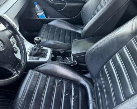 Черный Фольксваген Пассат, объемом двигателя 1.97 л и пробегом 244 тыс. км за 7500 $, фото 14 на Automoto.ua