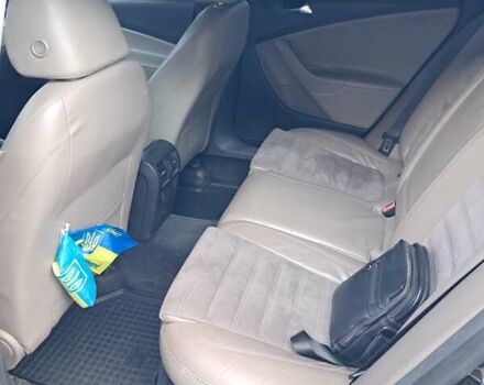 Черный Фольксваген Пассат, объемом двигателя 1.97 л и пробегом 237 тыс. км за 8200 $, фото 2 на Automoto.ua