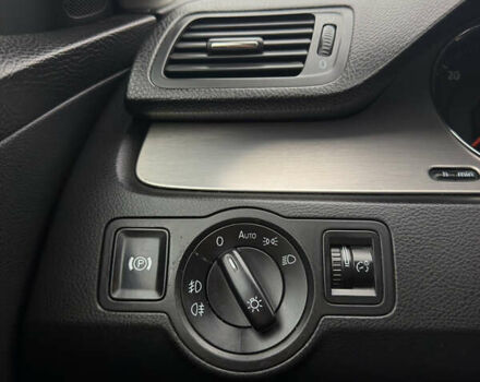 Чорний Фольксваген Пассат, об'ємом двигуна 2 л та пробігом 370 тис. км за 8100 $, фото 43 на Automoto.ua