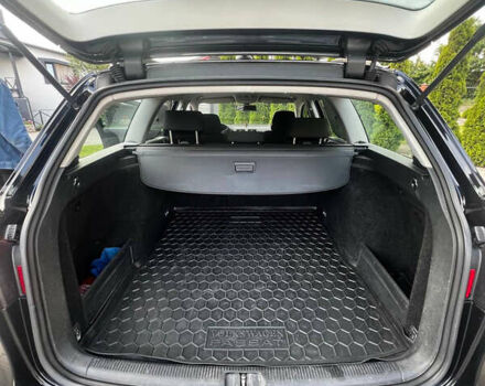 Черный Фольксваген Пассат, объемом двигателя 2 л и пробегом 330 тыс. км за 6600 $, фото 9 на Automoto.ua