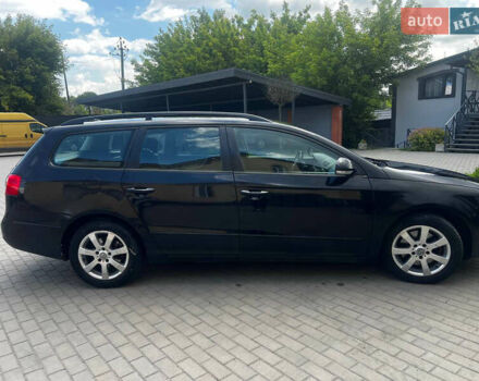 Черный Фольксваген Пассат, объемом двигателя 2 л и пробегом 330 тыс. км за 6600 $, фото 3 на Automoto.ua