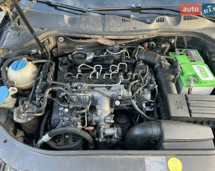 Черный Фольксваген Пассат, объемом двигателя 1.97 л и пробегом 415 тыс. км за 6500 $, фото 12 на Automoto.ua