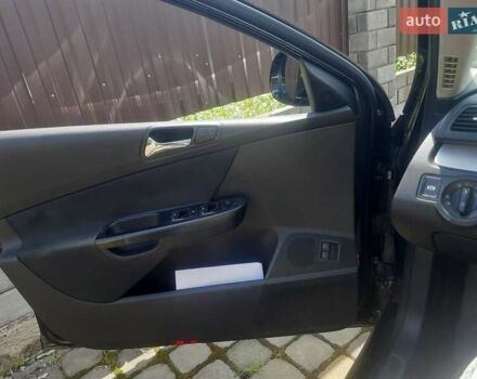 Черный Фольксваген Пассат, объемом двигателя 2 л и пробегом 299 тыс. км за 7000 $, фото 6 на Automoto.ua