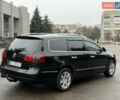 Черный Фольксваген Пассат, объемом двигателя 1.97 л и пробегом 370 тыс. км за 4700 $, фото 19 на Automoto.ua