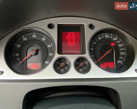 Черный Фольксваген Пассат, объемом двигателя 1.6 л и пробегом 326 тыс. км за 5499 $, фото 11 на Automoto.ua