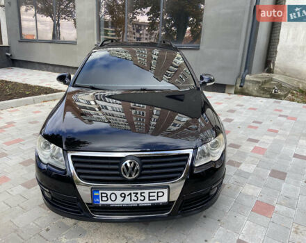 Черный Фольксваген Пассат, объемом двигателя 1.6 л и пробегом 326 тыс. км за 5499 $, фото 2 на Automoto.ua