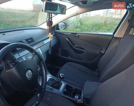 Чорний Фольксваген Пассат, об'ємом двигуна 1.9 л та пробігом 260 тис. км за 5600 $, фото 14 на Automoto.ua