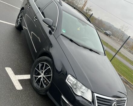 Чорний Фольксваген Пассат, об'ємом двигуна 2 л та пробігом 255 тис. км за 7100 $, фото 2 на Automoto.ua