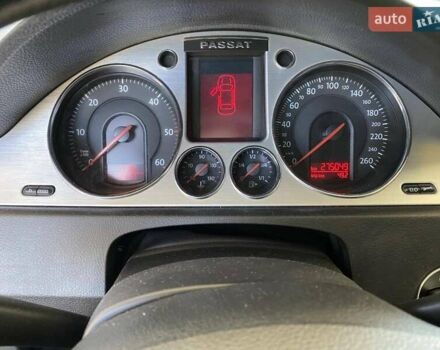 Черный Фольксваген Пассат, объемом двигателя 1.97 л и пробегом 256 тыс. км за 7000 $, фото 32 на Automoto.ua