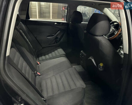 Чорний Фольксваген Пассат, об'ємом двигуна 1.97 л та пробігом 261 тис. км за 6000 $, фото 4 на Automoto.ua