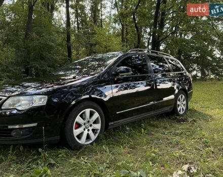 Черный Фольксваген Пассат, объемом двигателя 1.97 л и пробегом 300 тыс. км за 6500 $, фото 5 на Automoto.ua
