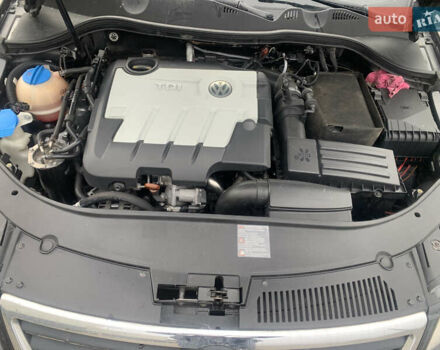 Черный Фольксваген Пассат, объемом двигателя 1.97 л и пробегом 230 тыс. км за 5900 $, фото 1 на Automoto.ua