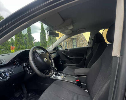 Черный Фольксваген Пассат, объемом двигателя 2 л и пробегом 330 тыс. км за 6600 $, фото 5 на Automoto.ua