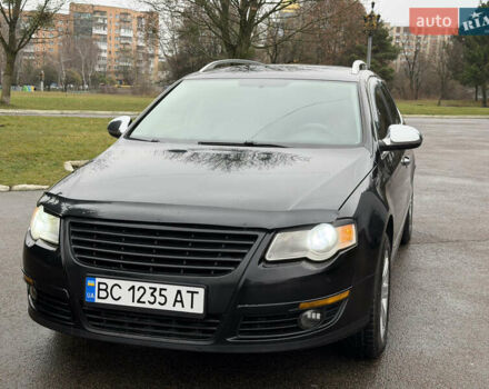 Черный Фольксваген Пассат, объемом двигателя 1.97 л и пробегом 370 тыс. км за 4700 $, фото 14 на Automoto.ua