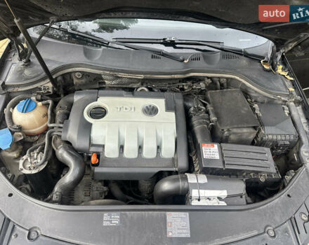 Черный Фольксваген Пассат, объемом двигателя 2 л и пробегом 244 тыс. км за 6000 $, фото 21 на Automoto.ua