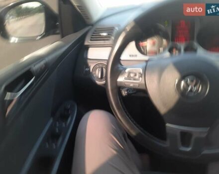 Черный Фольксваген Пассат, объемом двигателя 2 л и пробегом 299 тыс. км за 7000 $, фото 2 на Automoto.ua