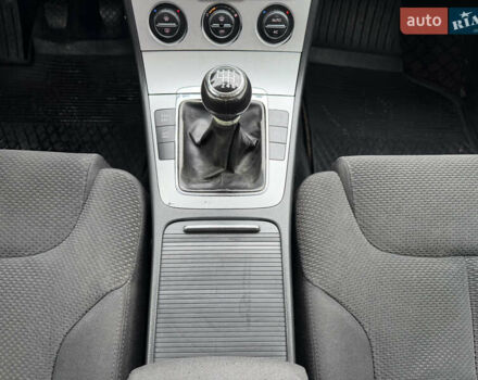 Черный Фольксваген Пассат, объемом двигателя 1.97 л и пробегом 249 тыс. км за 4800 $, фото 50 на Automoto.ua