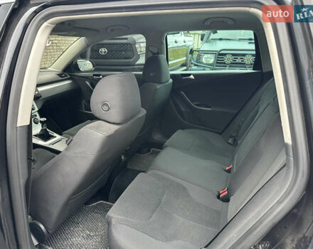 Чорний Фольксваген Пассат, об'ємом двигуна 2 л та пробігом 330 тис. км за 6500 $, фото 7 на Automoto.ua