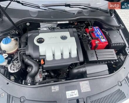 Черный Фольксваген Пассат, объемом двигателя 1.97 л и пробегом 206 тыс. км за 8500 $, фото 11 на Automoto.ua