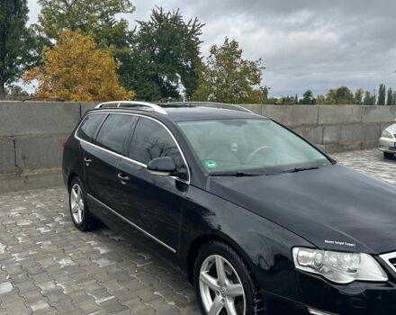 Чорний Фольксваген Пассат, об'ємом двигуна 2 л та пробігом 321 тис. км за 6450 $, фото 1 на Automoto.ua