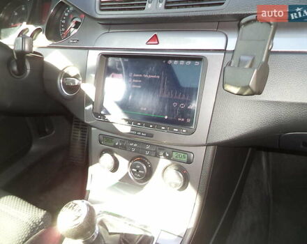 Чорний Фольксваген Пассат, об'ємом двигуна 1.9 л та пробігом 242 тис. км за 7500 $, фото 12 на Automoto.ua