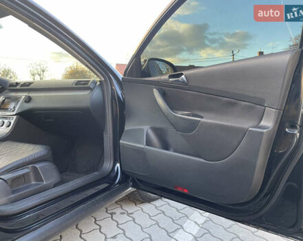 Черный Фольксваген Пассат, объемом двигателя 1.97 л и пробегом 415 тыс. км за 6500 $, фото 15 на Automoto.ua