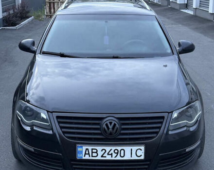 Черный Фольксваген Пассат, объемом двигателя 1.97 л и пробегом 300 тыс. км за 5800 $, фото 2 на Automoto.ua