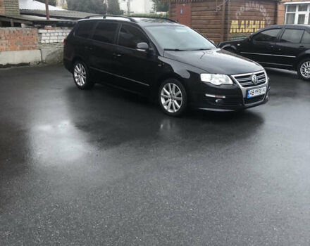 Чорний Фольксваген Пассат, об'ємом двигуна 2 л та пробігом 270 тис. км за 8200 $, фото 1 на Automoto.ua