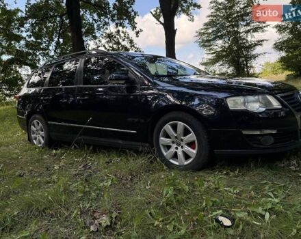 Черный Фольксваген Пассат, объемом двигателя 1.97 л и пробегом 300 тыс. км за 6500 $, фото 3 на Automoto.ua
