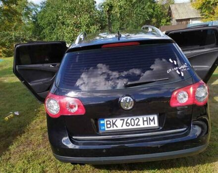 Черный Фольксваген Пассат, объемом двигателя 1.8 л и пробегом 179 тыс. км за 6400 $, фото 4 на Automoto.ua