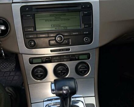 Черный Фольксваген Пассат, объемом двигателя 1.97 л и пробегом 237 тыс. км за 8200 $, фото 9 на Automoto.ua