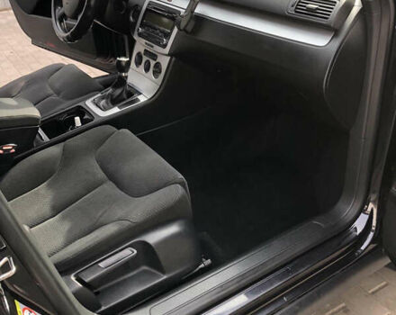 Чорний Фольксваген Пассат, об'ємом двигуна 2 л та пробігом 414 тис. км за 6700 $, фото 5 на Automoto.ua