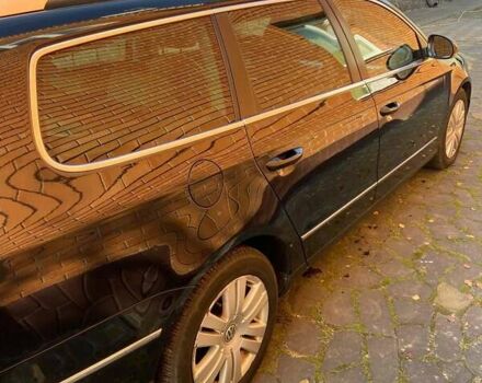 Черный Фольксваген Пассат, объемом двигателя 1.97 л и пробегом 259 тыс. км за 7500 $, фото 10 на Automoto.ua