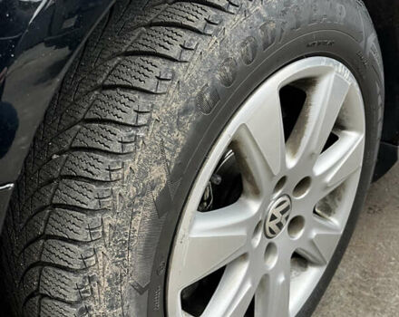 Черный Фольксваген Пассат, объемом двигателя 1.97 л и пробегом 306 тыс. км за 7000 $, фото 25 на Automoto.ua