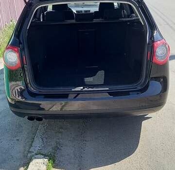 Черный Фольксваген Пассат, объемом двигателя 1.8 л и пробегом 148 тыс. км за 9000 $, фото 8 на Automoto.ua