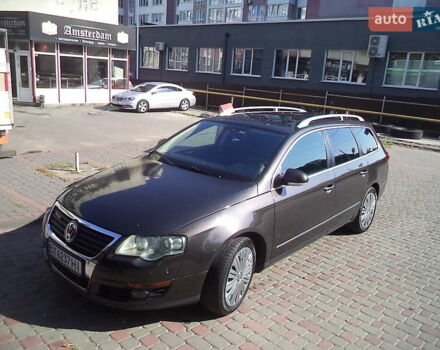 Чорний Фольксваген Пассат, об'ємом двигуна 1.9 л та пробігом 242 тис. км за 7500 $, фото 3 на Automoto.ua