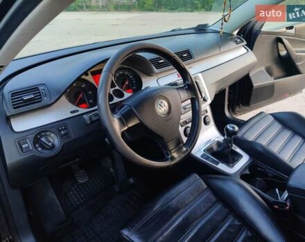 Черный Фольксваген Пассат, объемом двигателя 1.97 л и пробегом 244 тыс. км за 7500 $, фото 16 на Automoto.ua