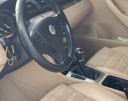 Чорний Фольксваген Пассат, об'ємом двигуна 1.97 л та пробігом 308 тис. км за 5500 $, фото 24 на Automoto.ua