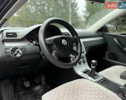 Черный Фольксваген Пассат, объемом двигателя 1.97 л и пробегом 370 тыс. км за 4700 $, фото 47 на Automoto.ua