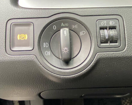 Черный Фольксваген Пассат, объемом двигателя 1.6 л и пробегом 326 тыс. км за 5499 $, фото 10 на Automoto.ua