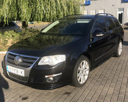 Чорний Фольксваген Пассат, об'ємом двигуна 2 л та пробігом 270 тис. км за 8200 $, фото 2 на Automoto.ua