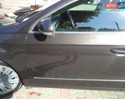 Чорний Фольксваген Пассат, об'ємом двигуна 1.9 л та пробігом 242 тис. км за 7500 $, фото 17 на Automoto.ua