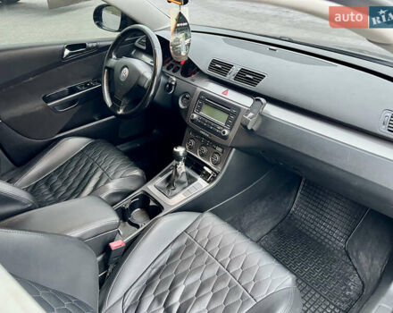 Черный Фольксваген Пассат, объемом двигателя 2 л и пробегом 280 тыс. км за 6200 $, фото 24 на Automoto.ua